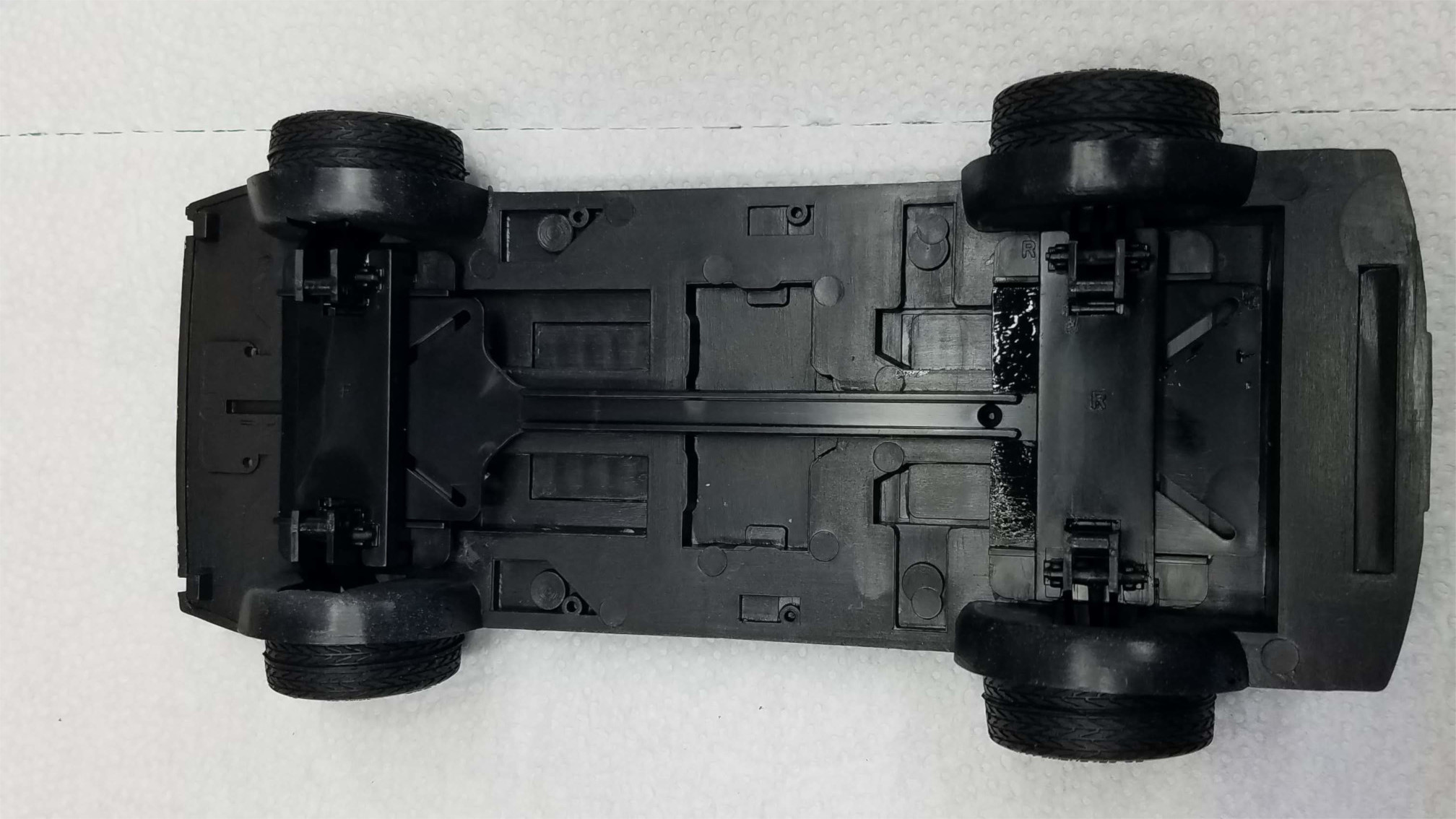Top of chassis with wheels in driving position