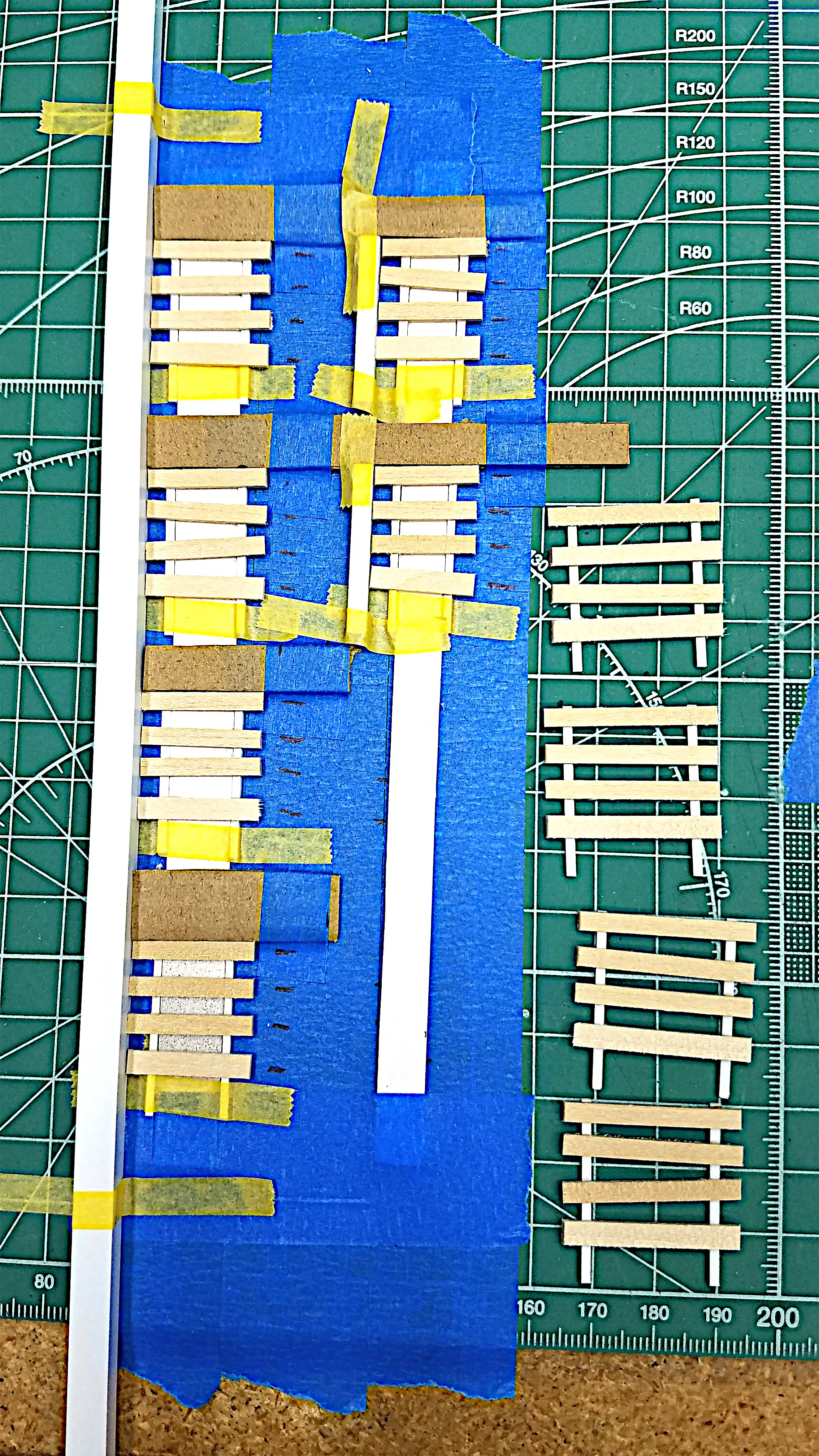 Jigs for the mid sized and small stakes with wide stakes complete