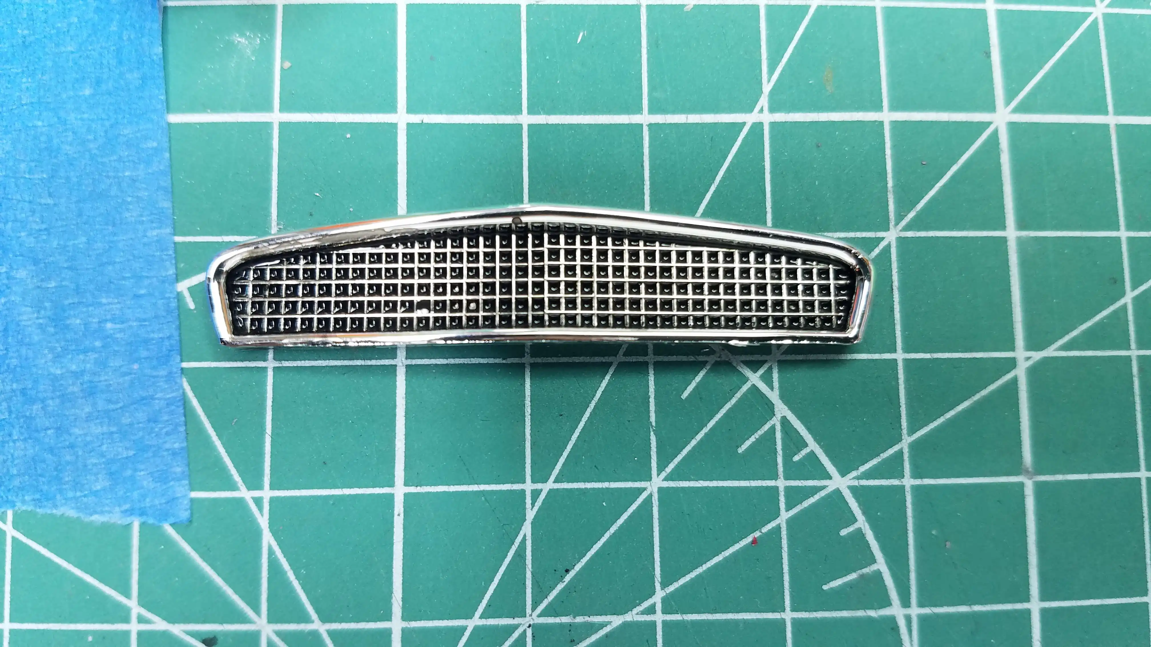 Grill accented with Tamiya Black Wash