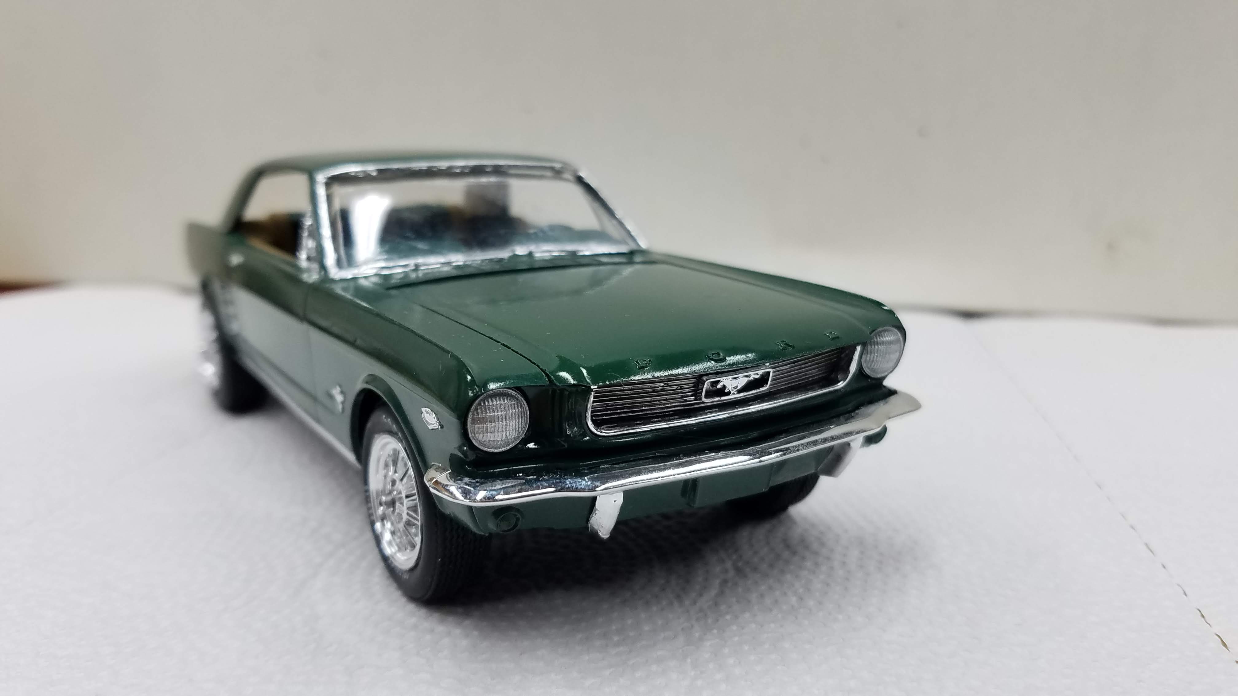 044 66 Mustang