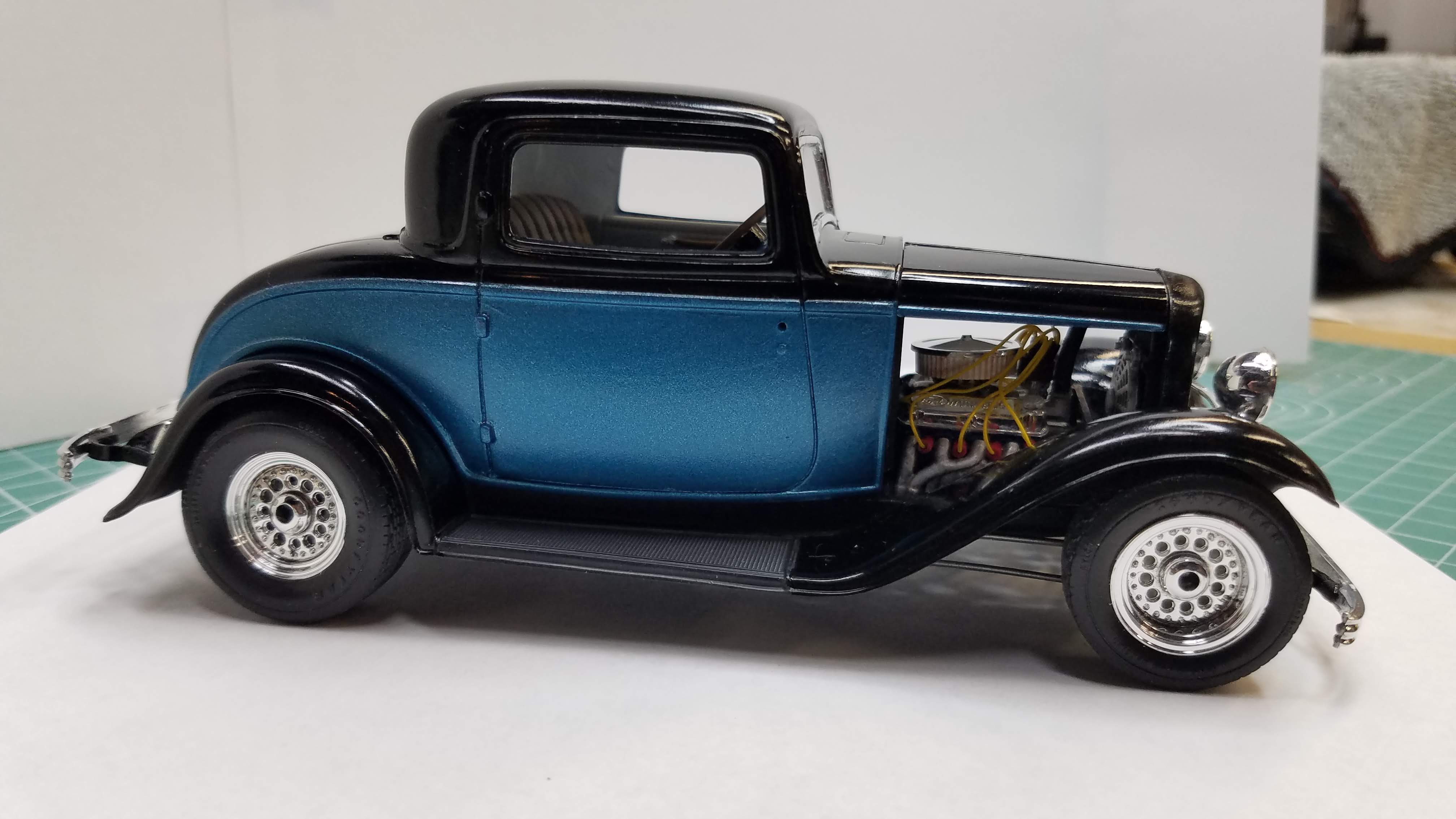 093 32 Ford 3-Window Coupe